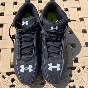 Under Armour football cleats.   Size 11